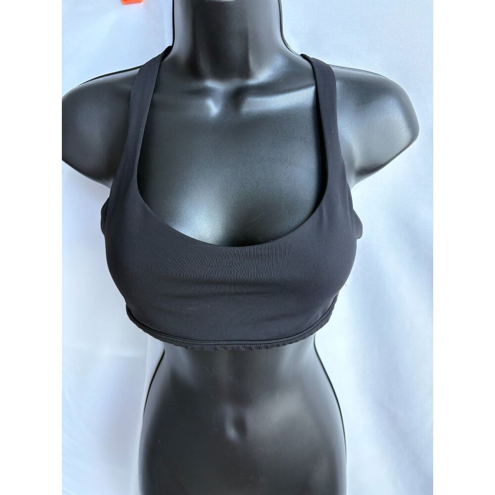 Lululemon Black Sports Bra 8 Cross Back Supportive Top Yoga Pilates Scoop Neck